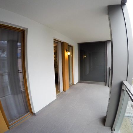 Apartament Obrzezna 3 Deluxe Warsaw Exterior photo